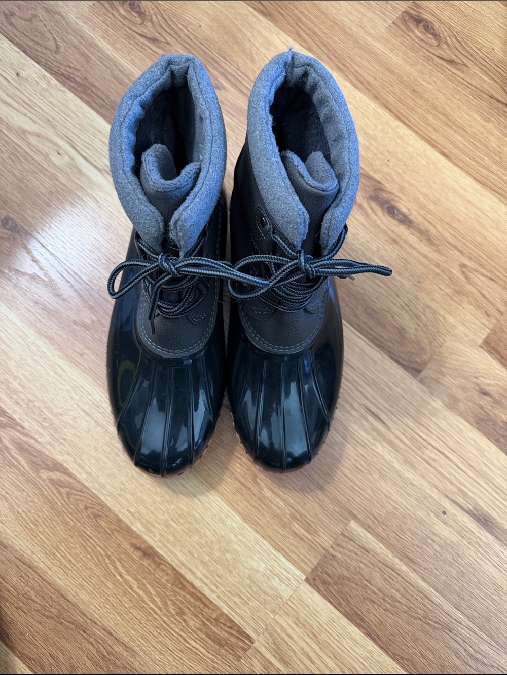Sporto Black Kids Waterproof Duck Boots with Gray Liner SZ 8